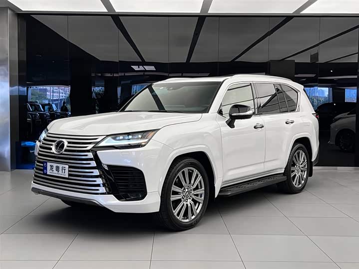 Lexus LX 2023 600 four-seat version
