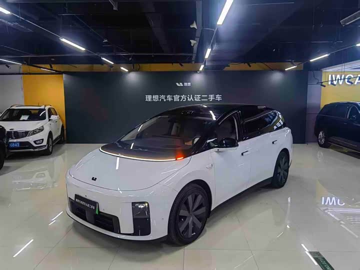 Ideal i8 2025 Standard Edition