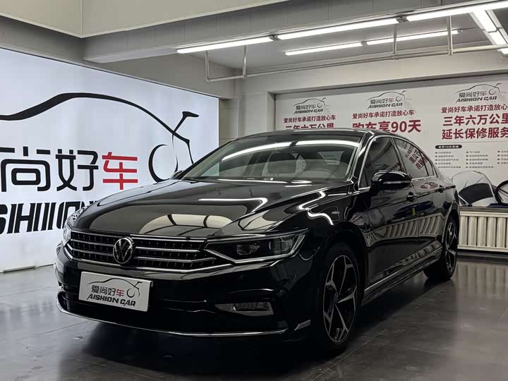 Magotan 2023 2 Millionth Anniversary Edition 330TSI DSG Leading Model