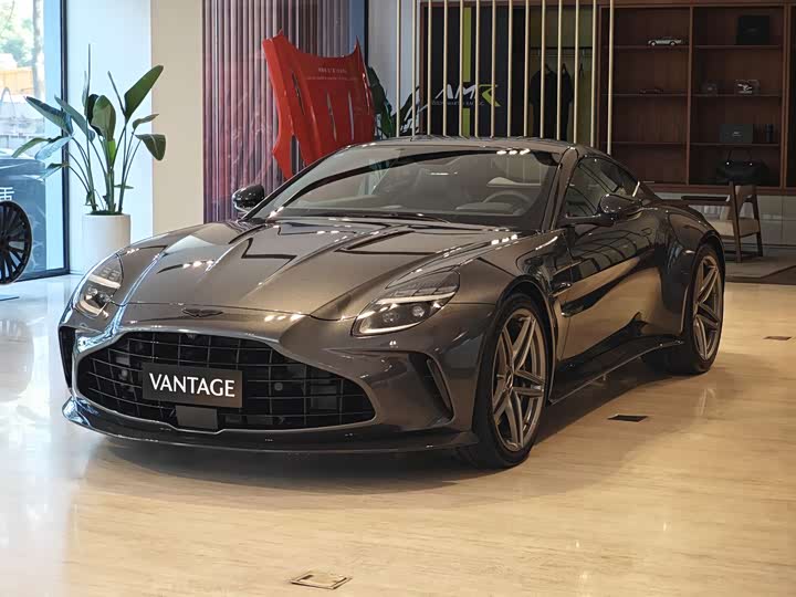 V8 Vantage 2024 Model 4.0T V8 Coupe