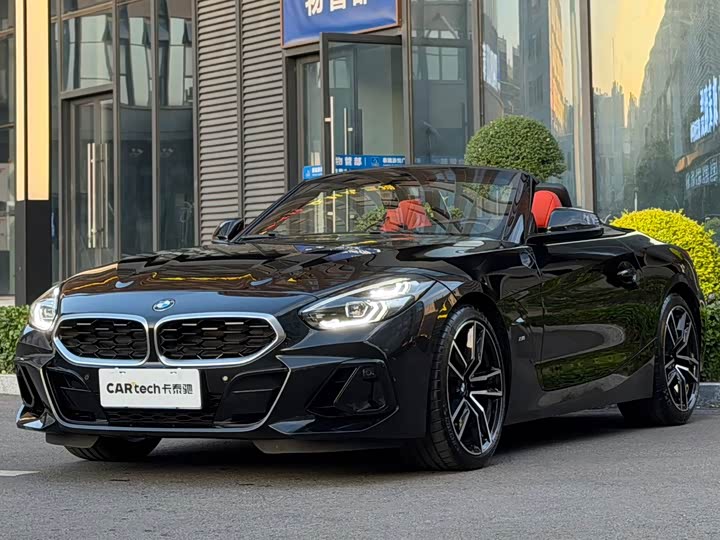 BMWZ4 2023 Model sDrive 25i M Sports Package