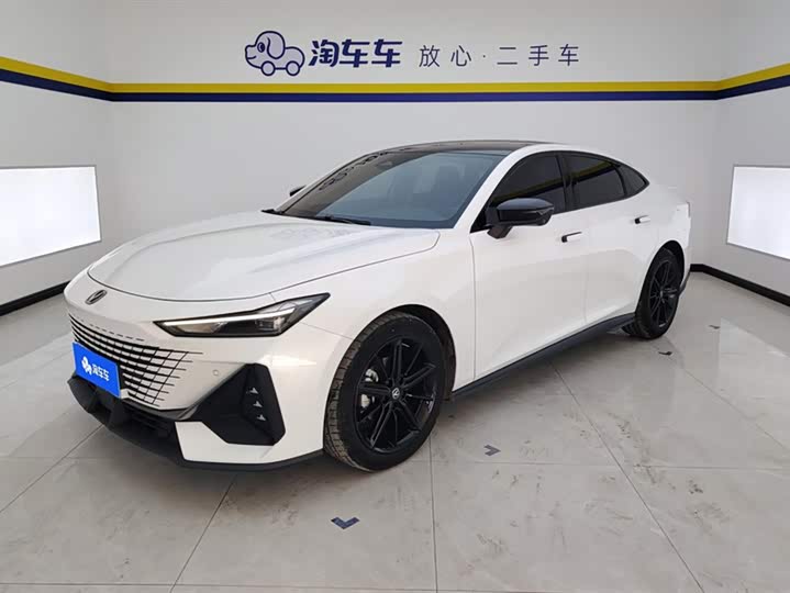 Changan UNI-V 2023 1.5T premium model