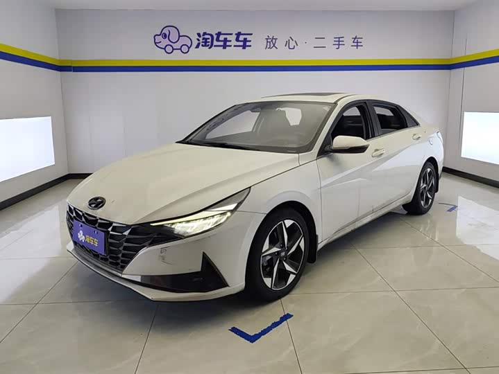 Elantra 2021 1.5L CVT LUX Premium Edition