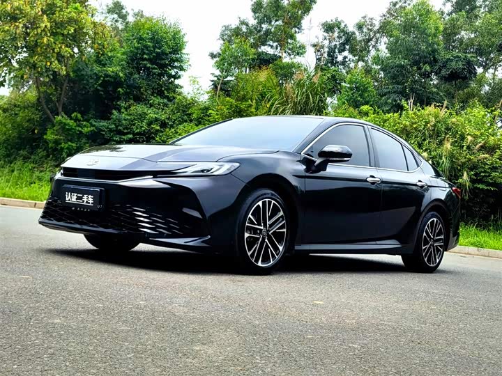 Camry 2024 Hybrid 2.0HG Premium Edition