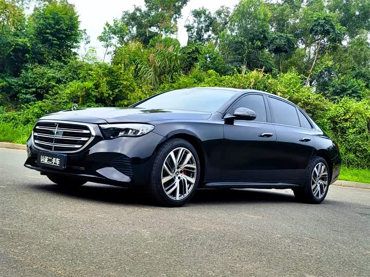 Mercedes-Benz E-Class 2024 E 300 L Fashion Model