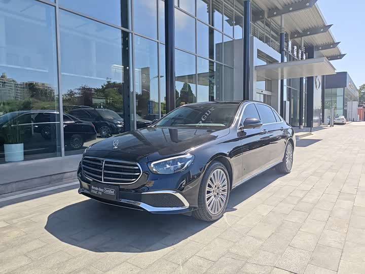 Mercedes-Benz E-Class 2023 E 300 L luxury model