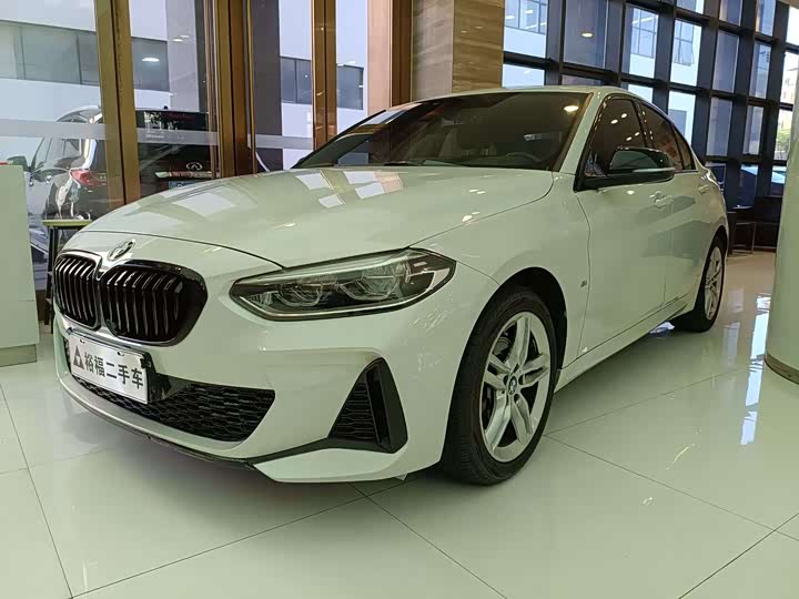 BMW 1 Series 2021 facelift 120i M Sports Night Edition