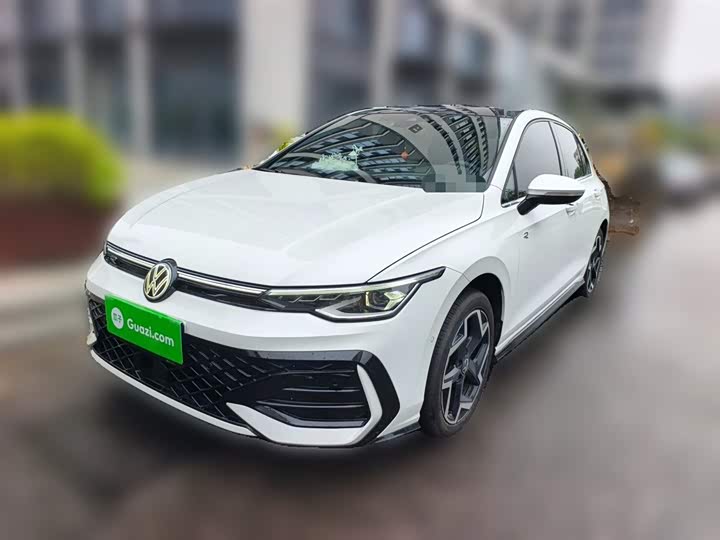 Golf 2025 300TSI R-Line