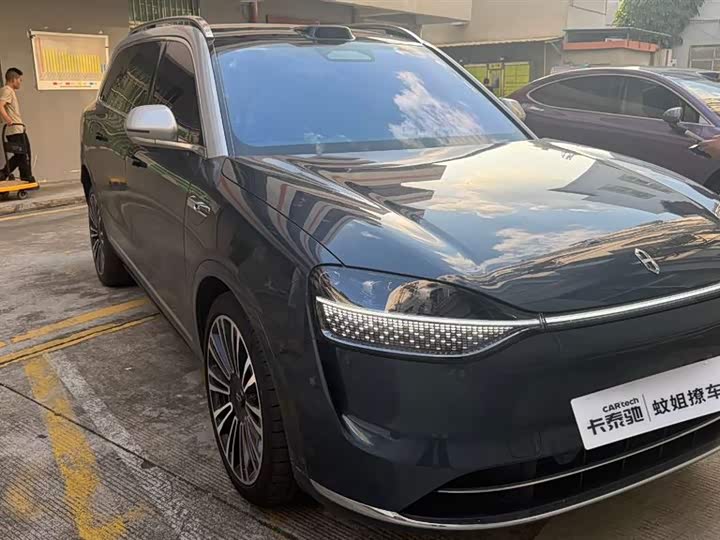 Wenjie M9 2024 extended range Ultra version 52kWh 6-seater version