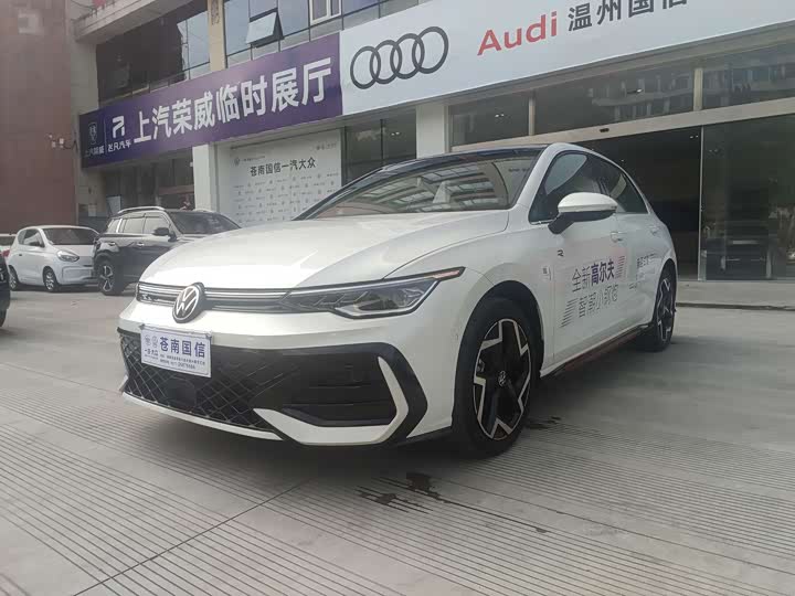 Golf 2025 facelift 300TSI R-Line
