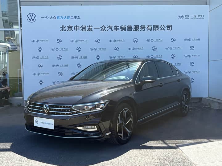 Magotan 2023 2 Million Edition 330TSI DSG Luxury