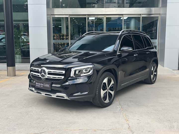 Mercedes-Benz GLB 2023 GLB 220 Fashion Model