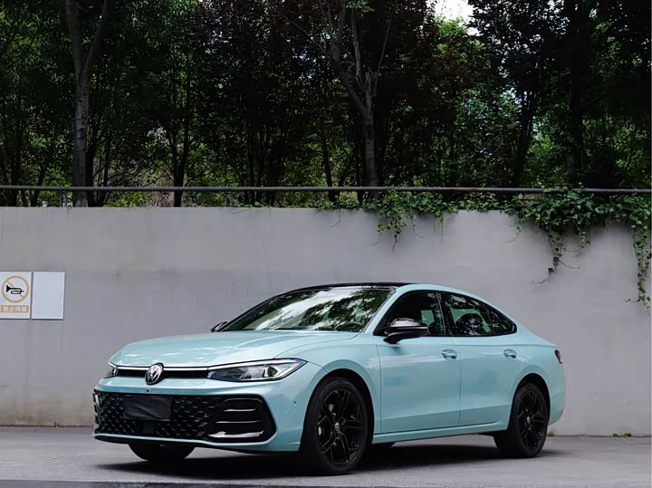 Passat 2026 Pro 380TSI Star Dragon Edition