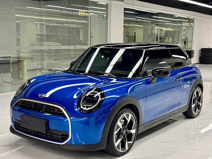 MINI 2025 2.0T COOPER S Artist Three-door Edition