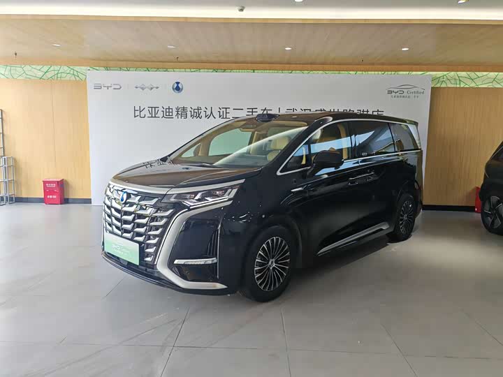 Denza D9 2025 DM-i smart driving version 1020 four-wheel drive flagship model