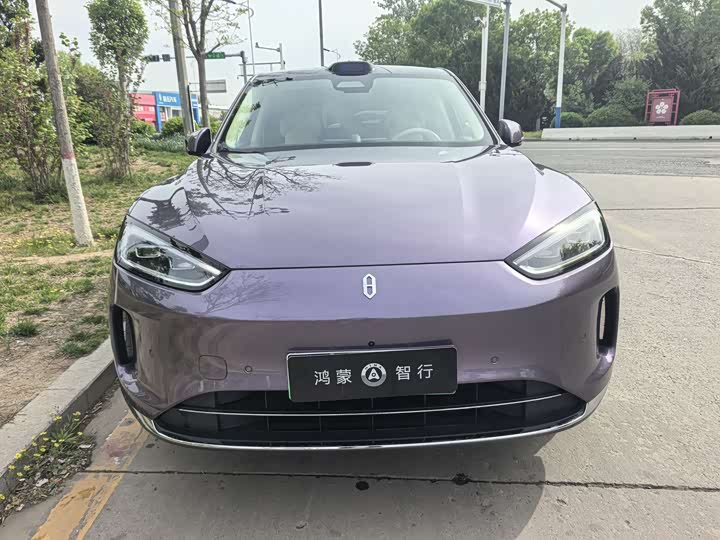 Wenjie M5 2025 extended range Ultra four-wheel drive version