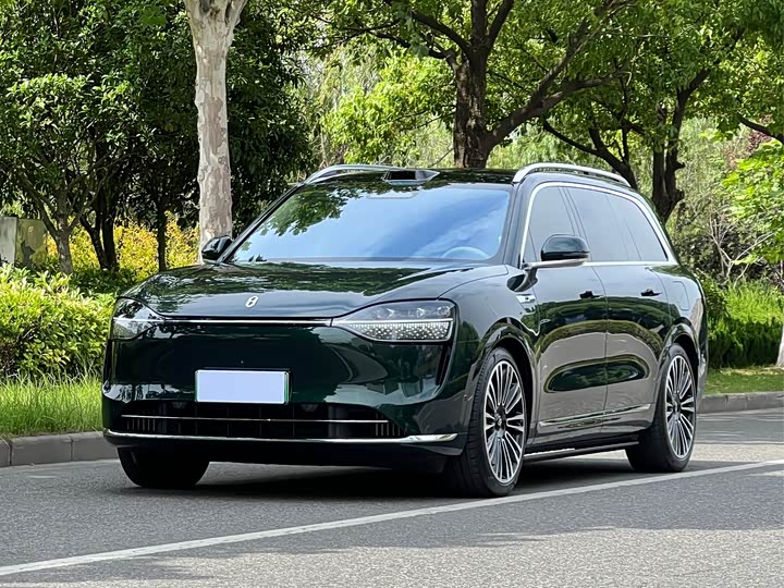 Wenjie M9 2024 extended range Ultra version 52kWh 6-seater version