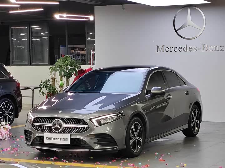 Mercedes-Benz A-Class 2022 Model 2 A 200 L Sports Sedan Fashionable