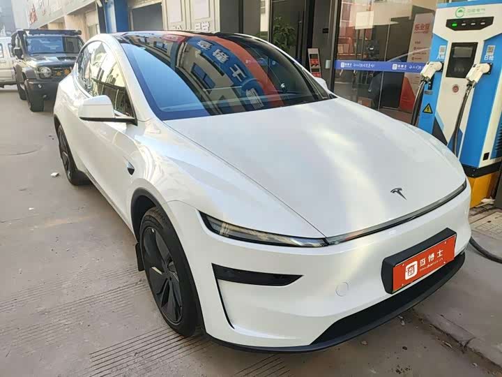 Model Y 2026 long-range all-wheel drive version