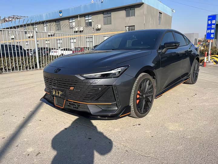 ChanganUNI-V 2022 Model 1.5T Sports Edition