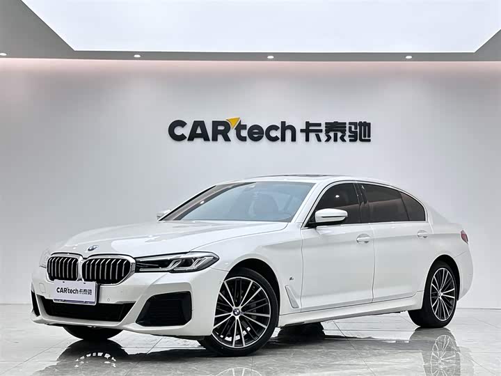 BMW 5 Series 2022 facelift 530Li leading M sports package