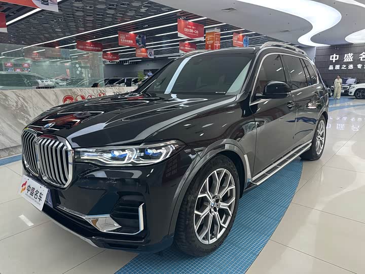BMW X7 2021 facelift xDrive40i exclusive luxury package