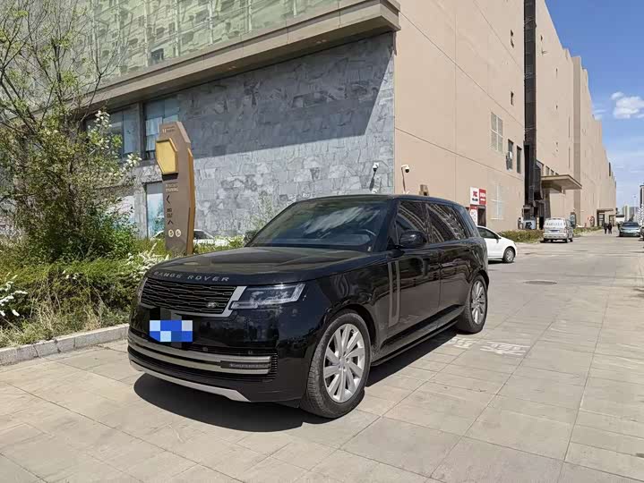 Range Rover 2023 3.0 L6 400PS Seven-seater Extended Edition