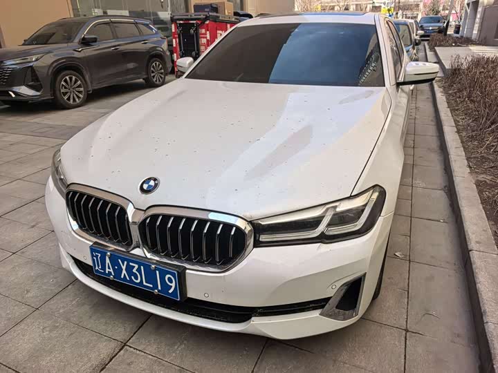 BMW 5 Series 2021 525Li Luxury Package