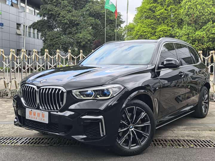 BMW X5 2022 xDrive 30Li Exclusive M Sports Package