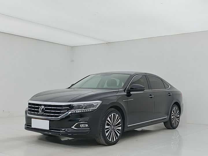 Passat 2020 facelift 330TSI Deluxe Edition National VI