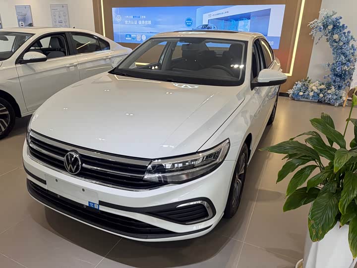 Bora 2026 200TSI DSG Yue Xing Navigation Edition
