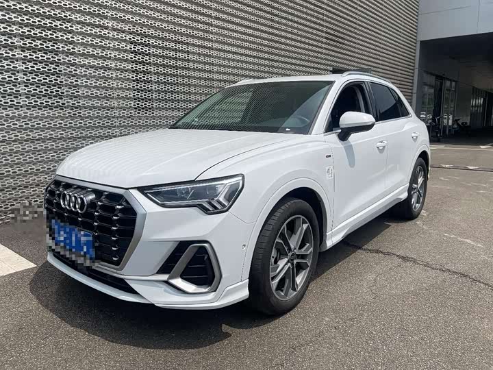 Audi Q3 2022 40 TFSI Fashion Dynamic Edition
