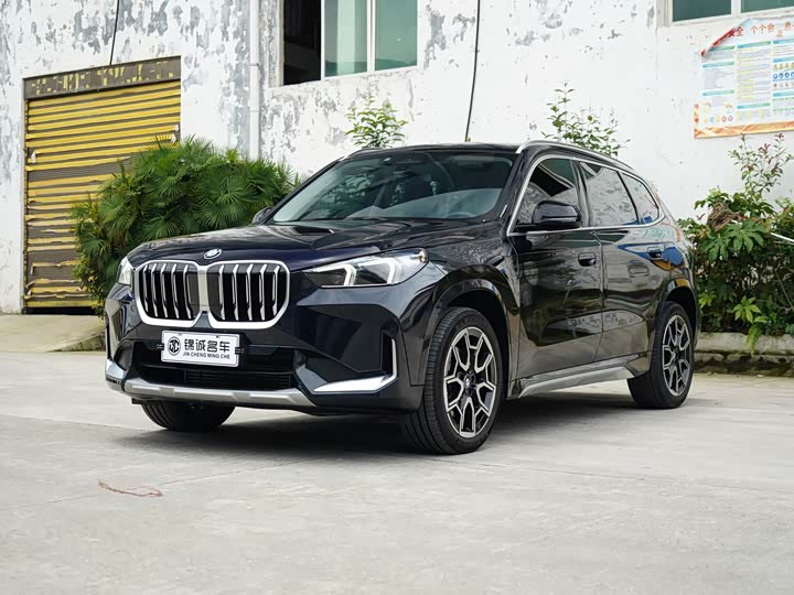 BMW X1 2023 xDrive25Li X Design Package