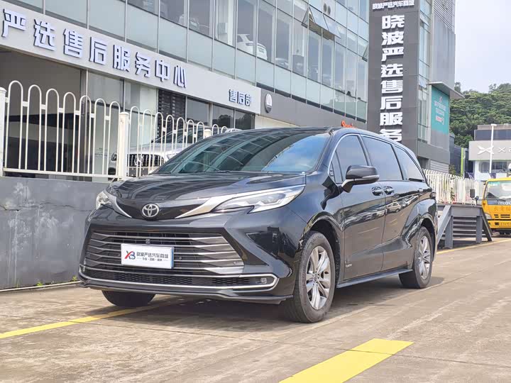SIENNA 2024 model 2.5L hybrid four-wheel drive premium version