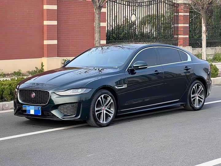 Jaguar XEL 2024 2.0T 250PS R-DYNAMIC S aggressive sports version
