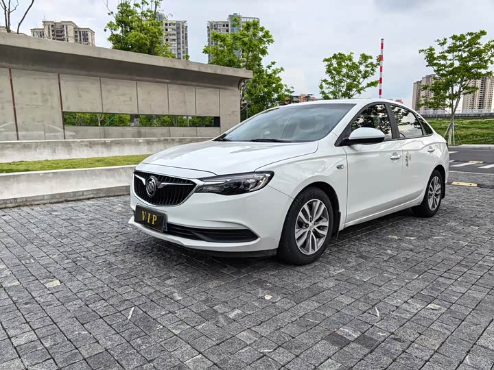 Yinglang 2021 facelift 1.3T automatic light hybrid elite model