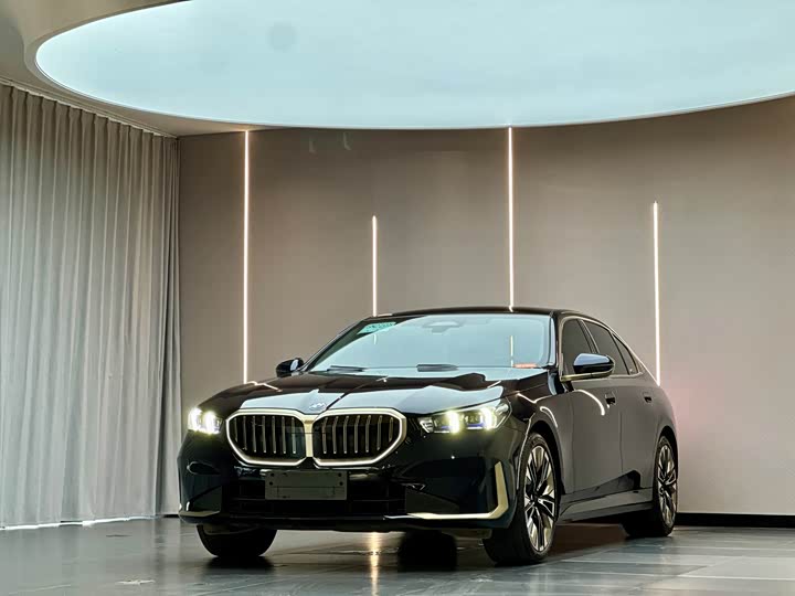 BMW 5 Series 2024 530Li Exclusive Luxury Package