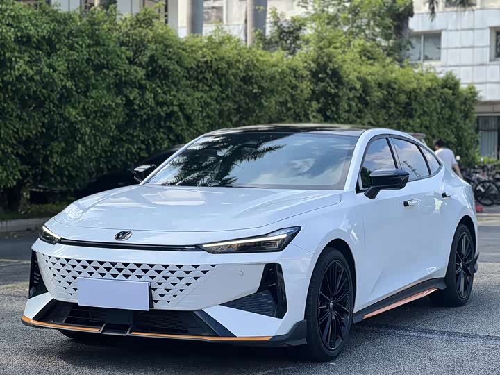 Changan UNI-V 2024 1.5T noble sports model