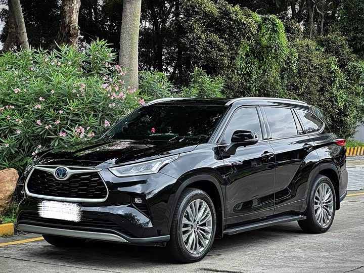 Highlander 2022 dual engine 2.5L two-wheel drive premium version 7 seats