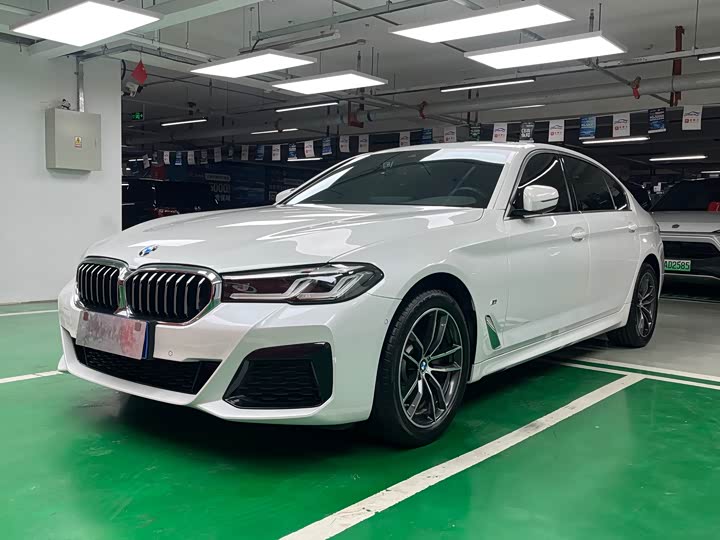 BMW 5 Series 2022 525Li M Sports Package