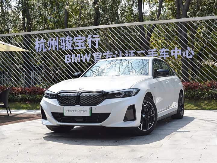 BMW i3 2025 eDrive 40L Night Package