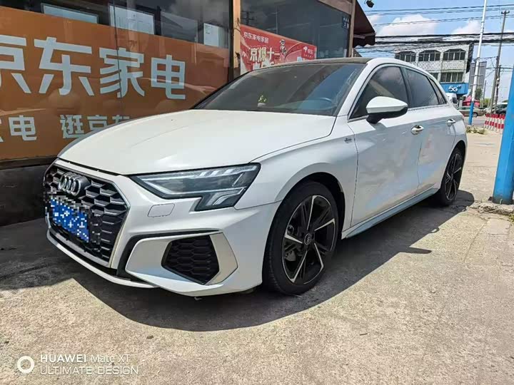2022 AudiA3 2022 Model Sportback 35 TFSI Fashion SportsModel
