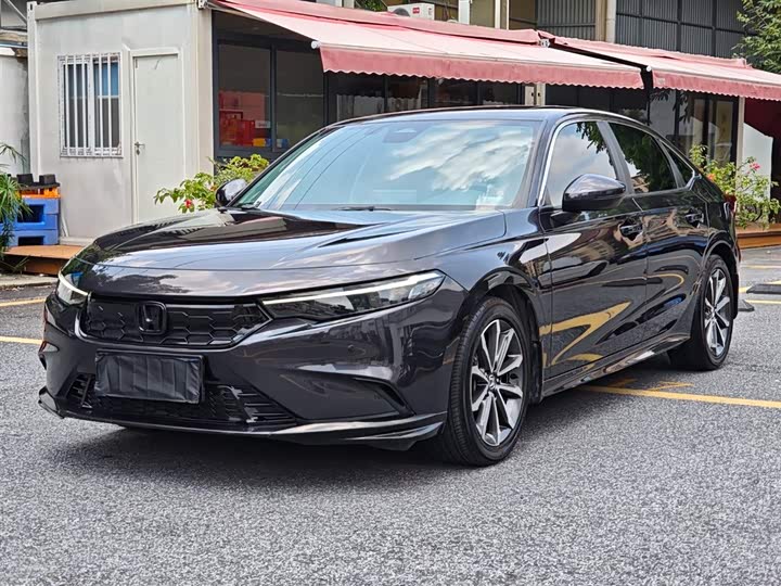 Stylish 2023 240TURBO CVT Deluxe Edition