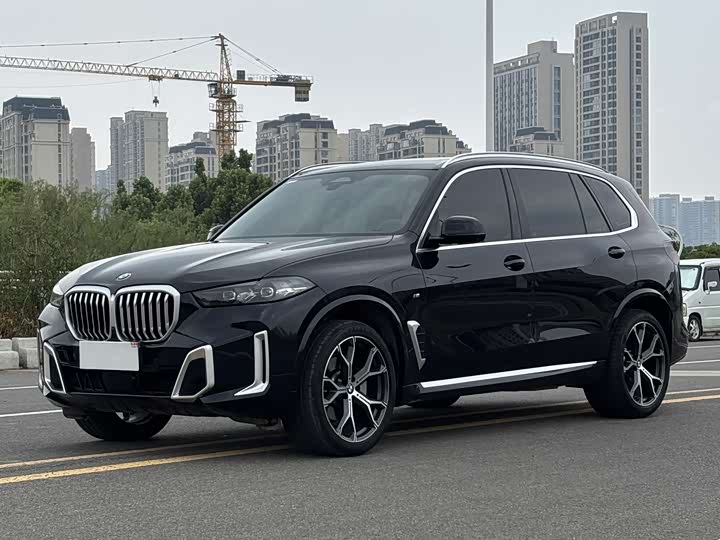 BMW X5 2023 xDrive 30Li M Sport Luxury Package