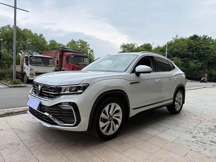 Tayron X 2020 330TSI 2WD Premium Smart Connectivity Edition
