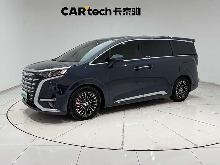 Denza D9 2022 DM-i 970 four-wheel drive premium model