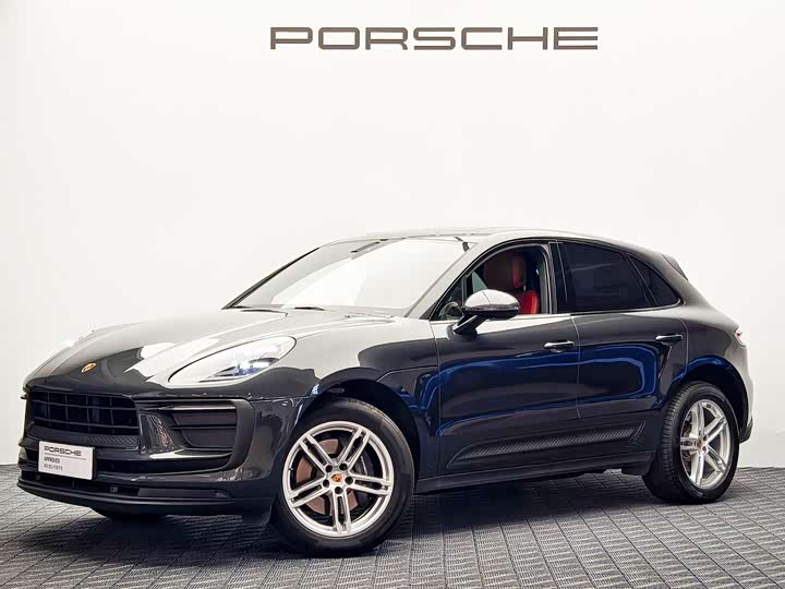 Lynk & Co 02 Hatchback 2022 2.0TD Pro