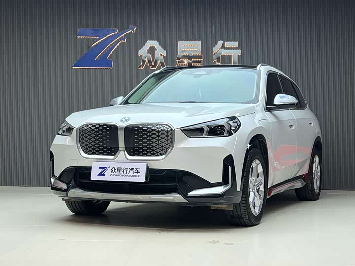 2023 BMW iX1 eDrive25L xLine