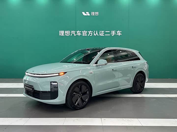 Audi Q3 2022 35 TFSI Fashionable and Dynamic