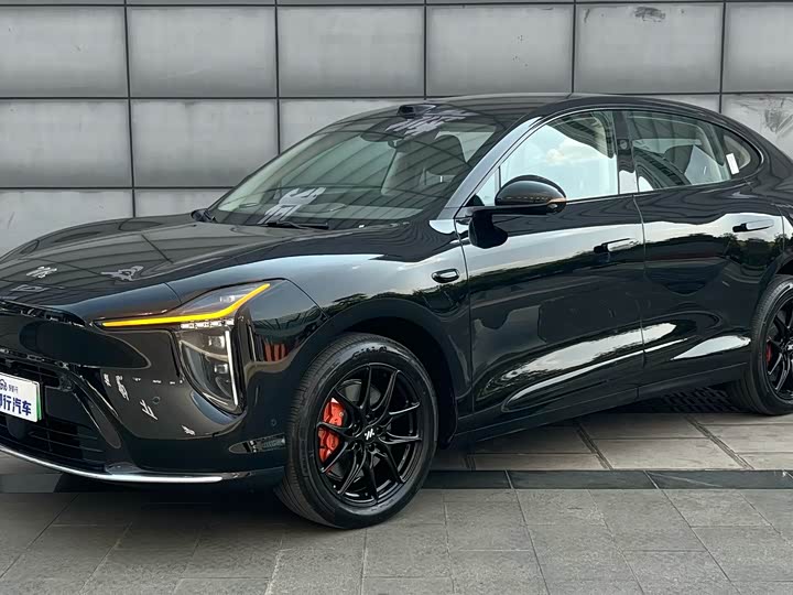 Trumpchi longs for M8 2025 Qiankun series Ultra first class